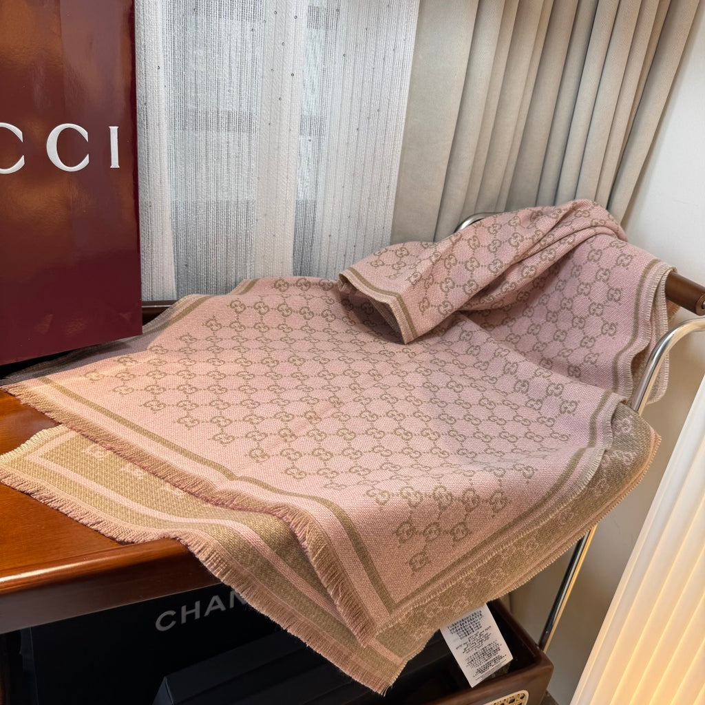 Cachecol Gucci De Lã Cor Rosa Claro / Marrom Claro