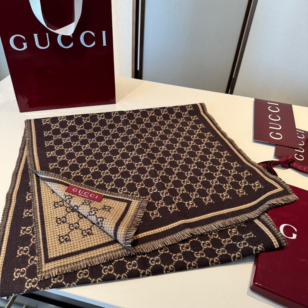 Cachecol Gucci De Lã Cor Marrom Escuro / Bege
