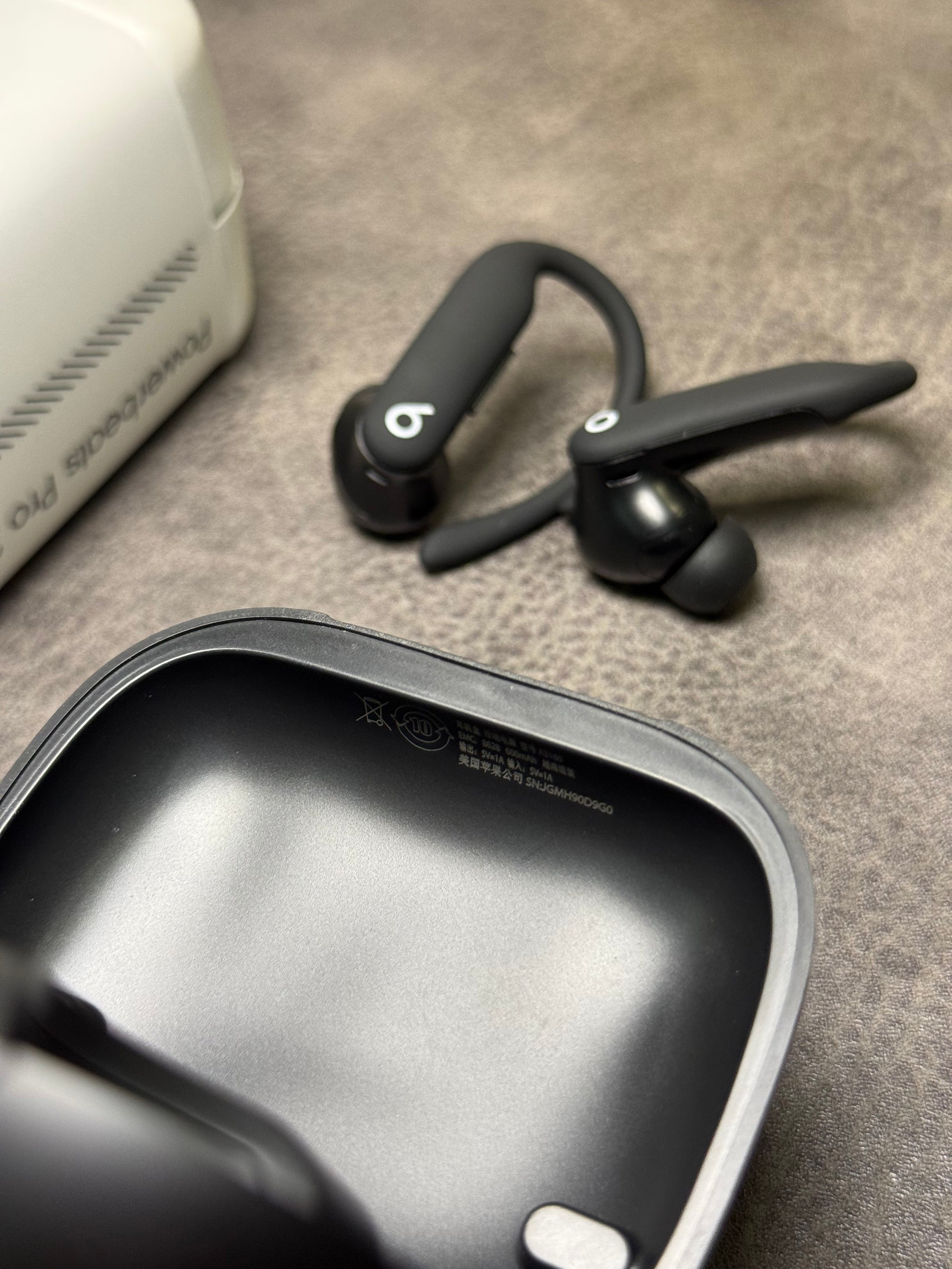 Beats Powerbeats Pro 2