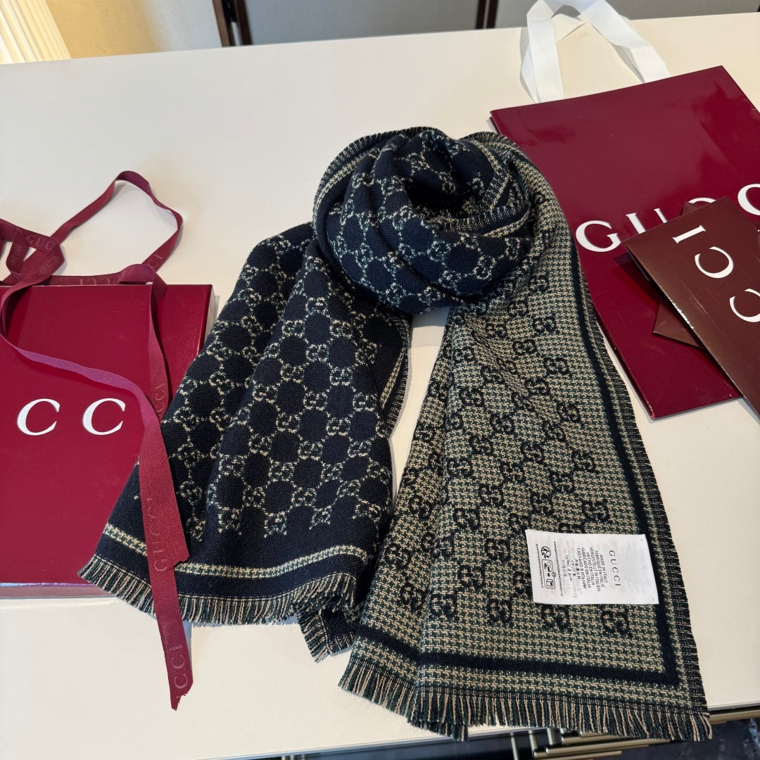 Cachecol Gucci De Lã Cor Azul Marinho Escuro / Bege Areia