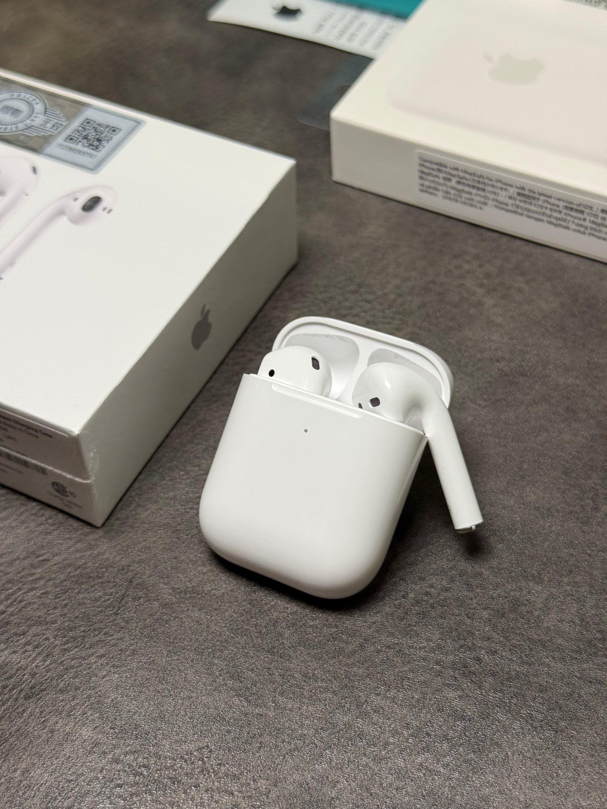 Apple AirPods2 (2ª Geração)