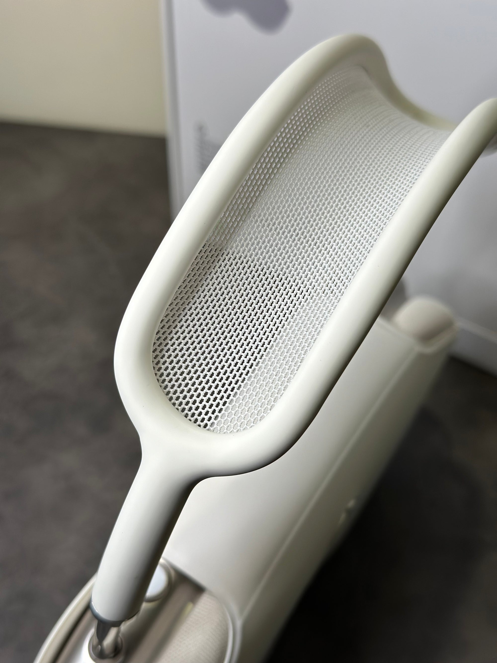 Apple AirPods Max Off White