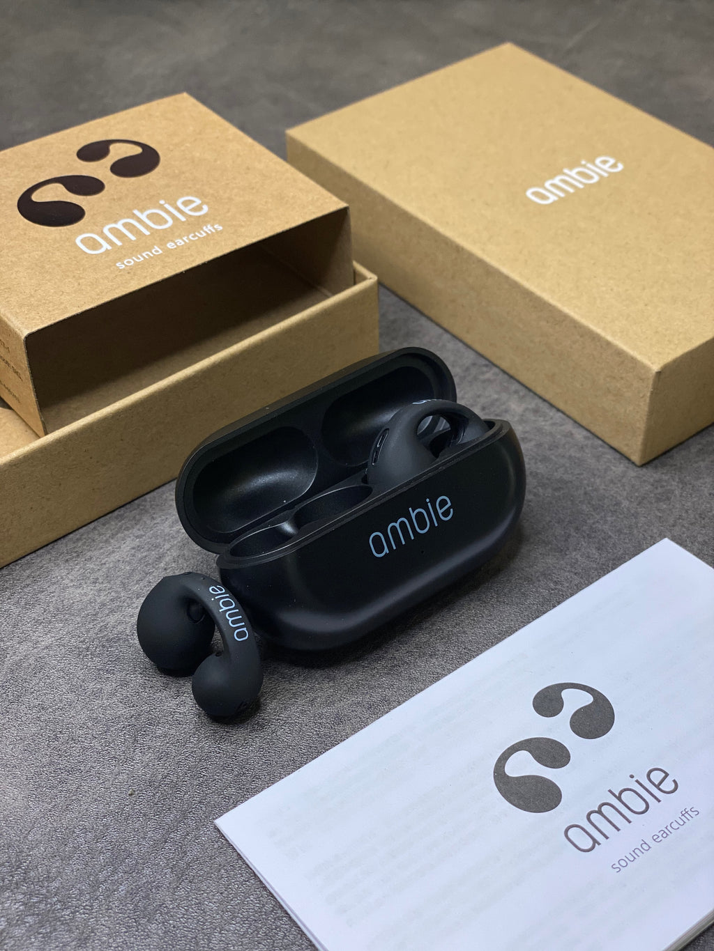 Clipe Auricular de Condução Óssea Ambie Preto