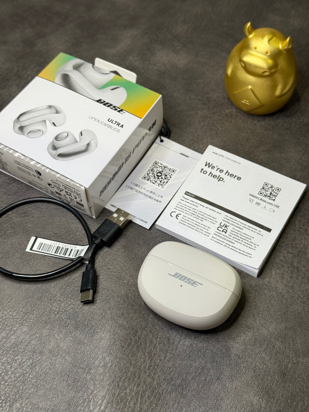 Fones de ouvido Bose Ultra Ear Clip Open na edição Poison