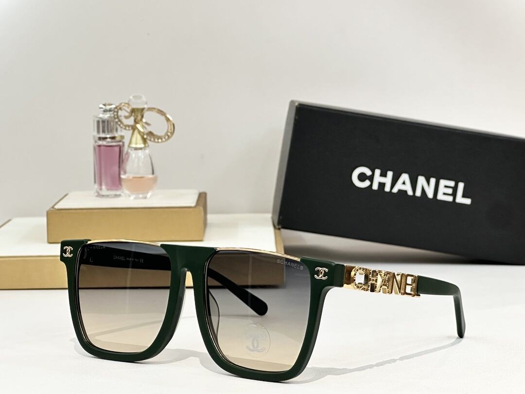 CHANEL - Óculos De Sol