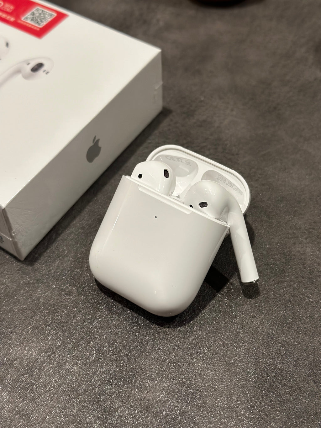 Apple AirPods (2ª geração)