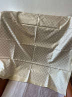 Lenço Gucci Quadrado de Seda Cor Off-white / Creme Perolado