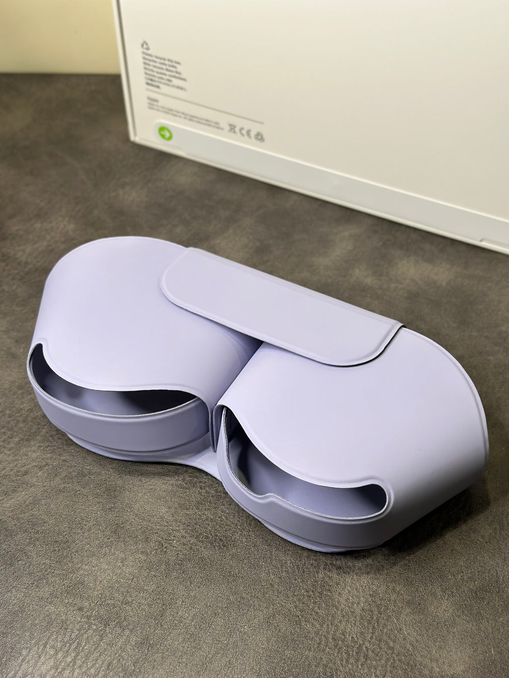 Apple AirPods Max Purple