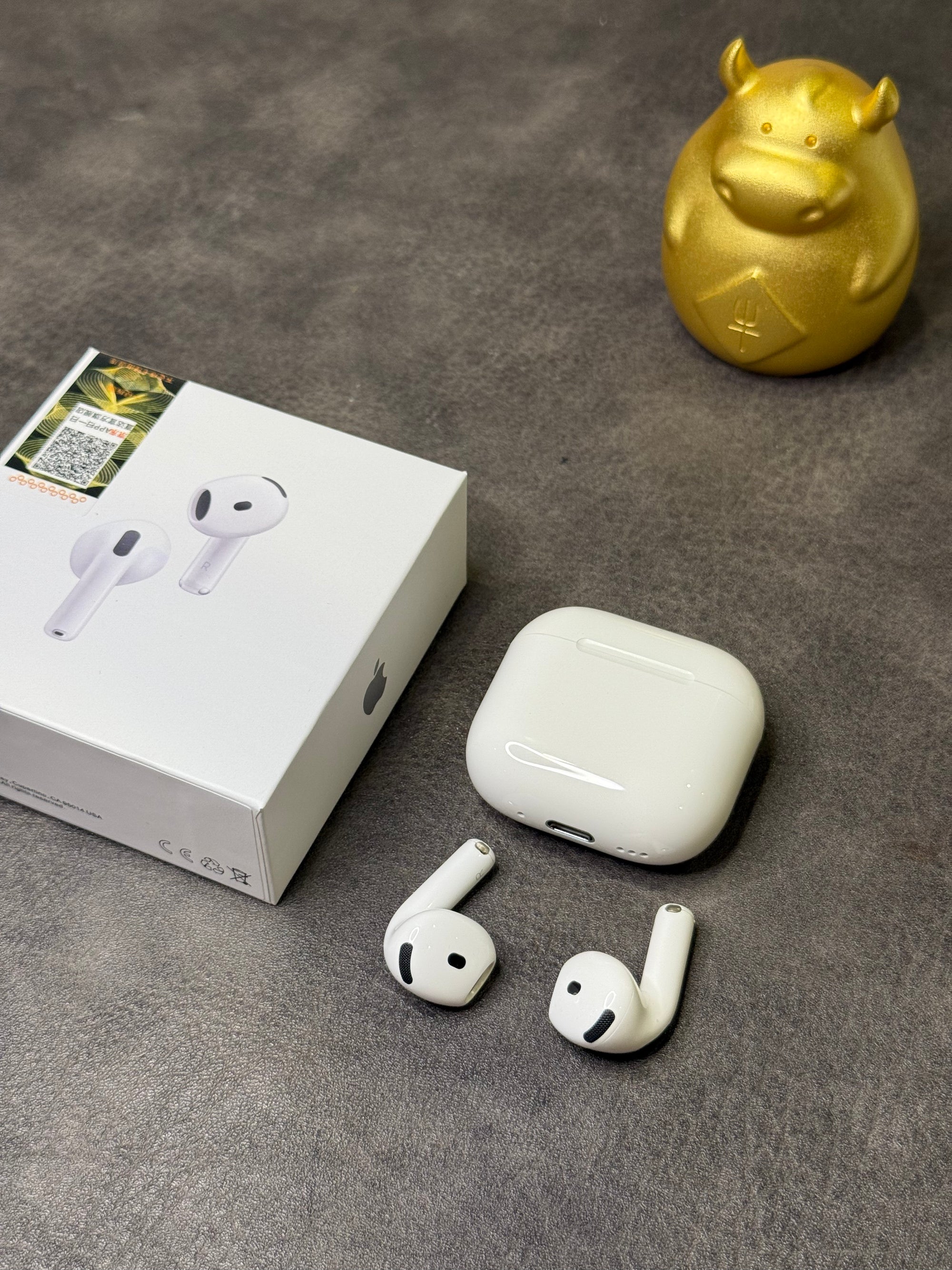 Apple AirPods 4 com redução de ruído ANC