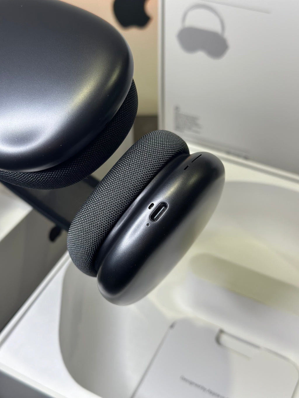 Apple AirPods Max Midnight
