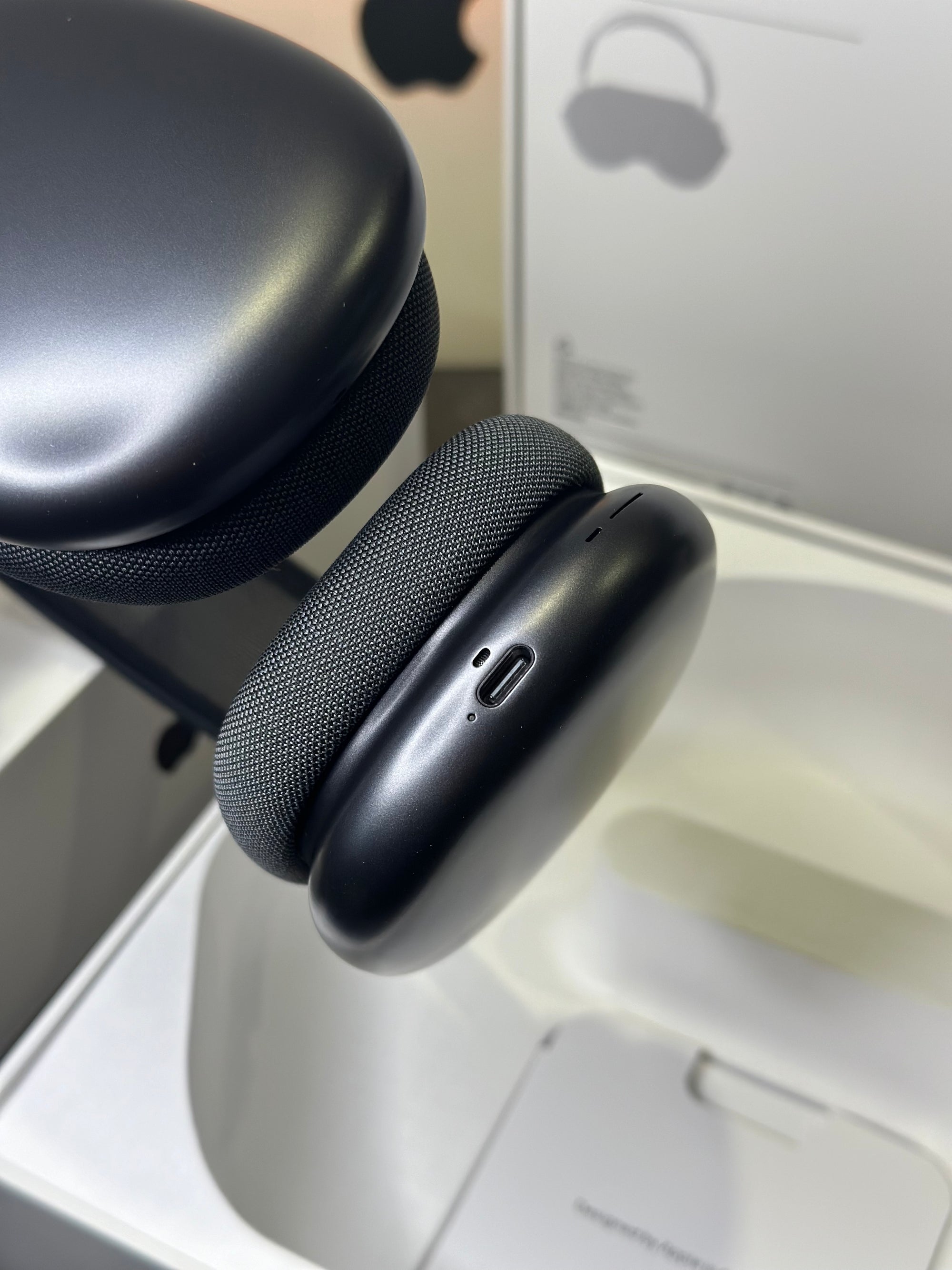 Apple AirPods Max Midnight