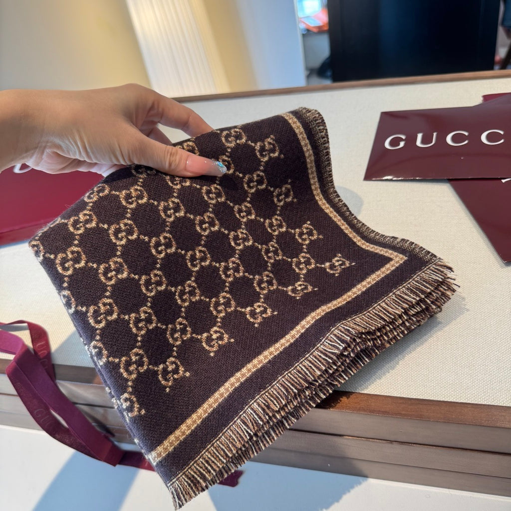 Cachecol Gucci De Lã Cor Marrom Escuro / Bege