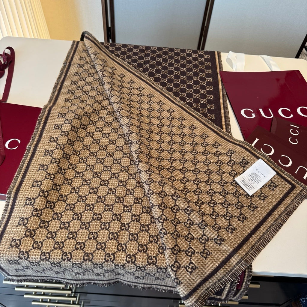 Cachecol Gucci De Lã Cor Marrom Escuro / Bege
