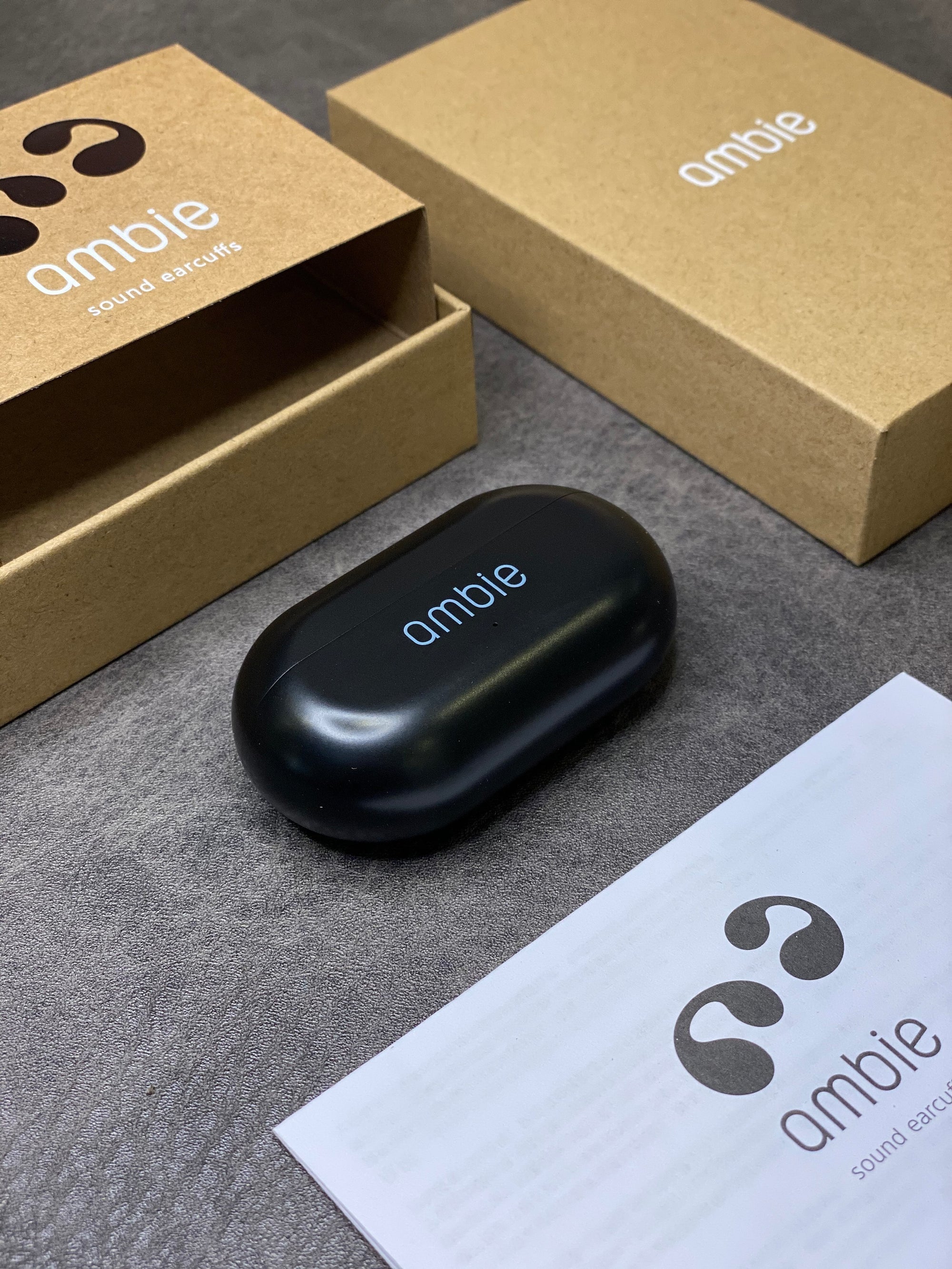 Clipe Auricular de Condução Óssea Ambie Preto