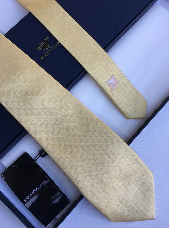 GRAVATA ARMANI DE SEDA COM PADRÃO QUADRICULADO