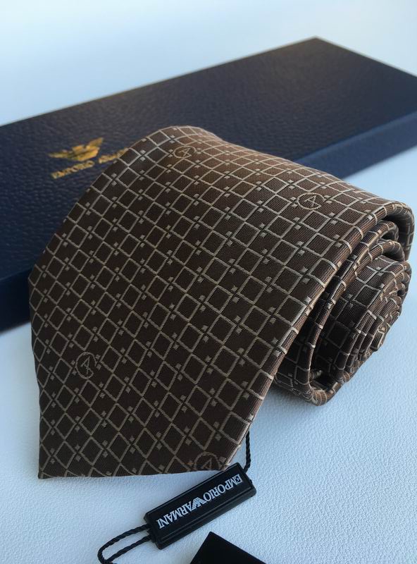 GRAVATA ARMANI DE SEDA COM PADRÃO QUADRICULADO