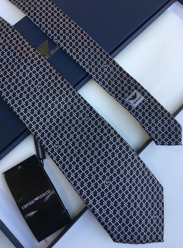 GRAVATA ARMANI DE SEDA COM PADRÃO QUADRICULADO