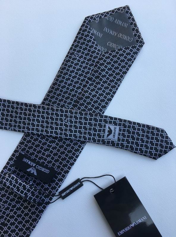GRAVATA ARMANI DE SEDA COM PADRÃO QUADRICULADO