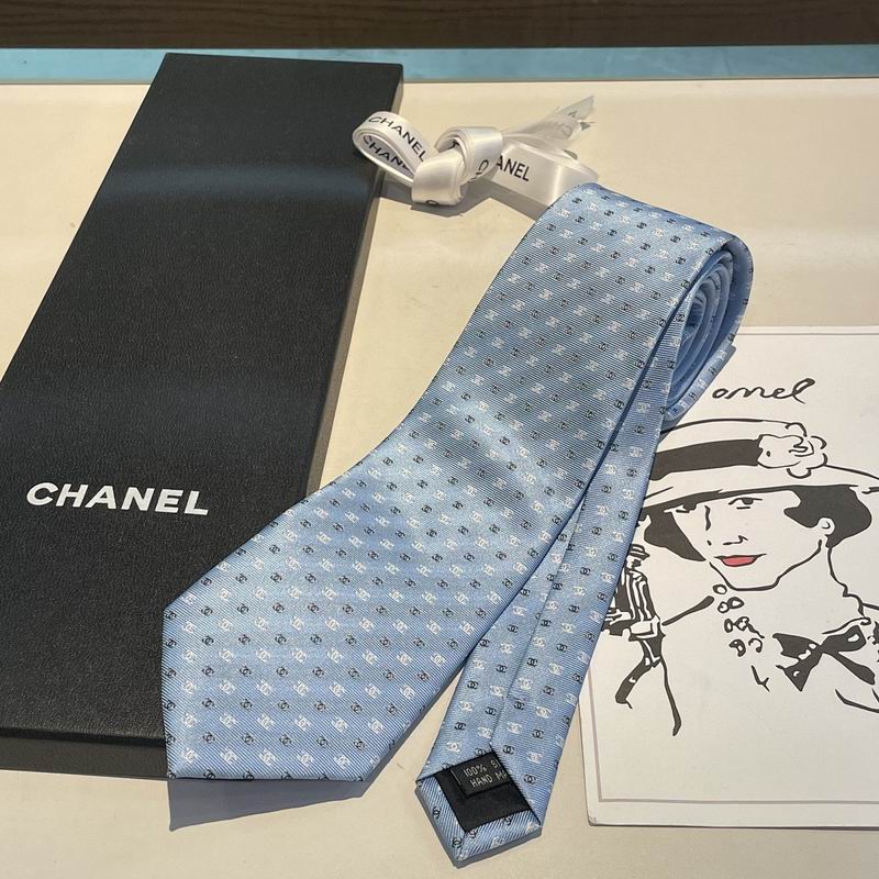 GRAVATA CHANEL DE SEDA COM MOGRAMA CC