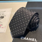 GRAVATA CHANEL DE SEDA COM MOGRAMA CC
