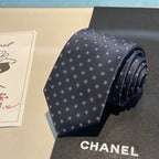 GRAVATA CHANEL DE SEDA COM MOGRAMA CC