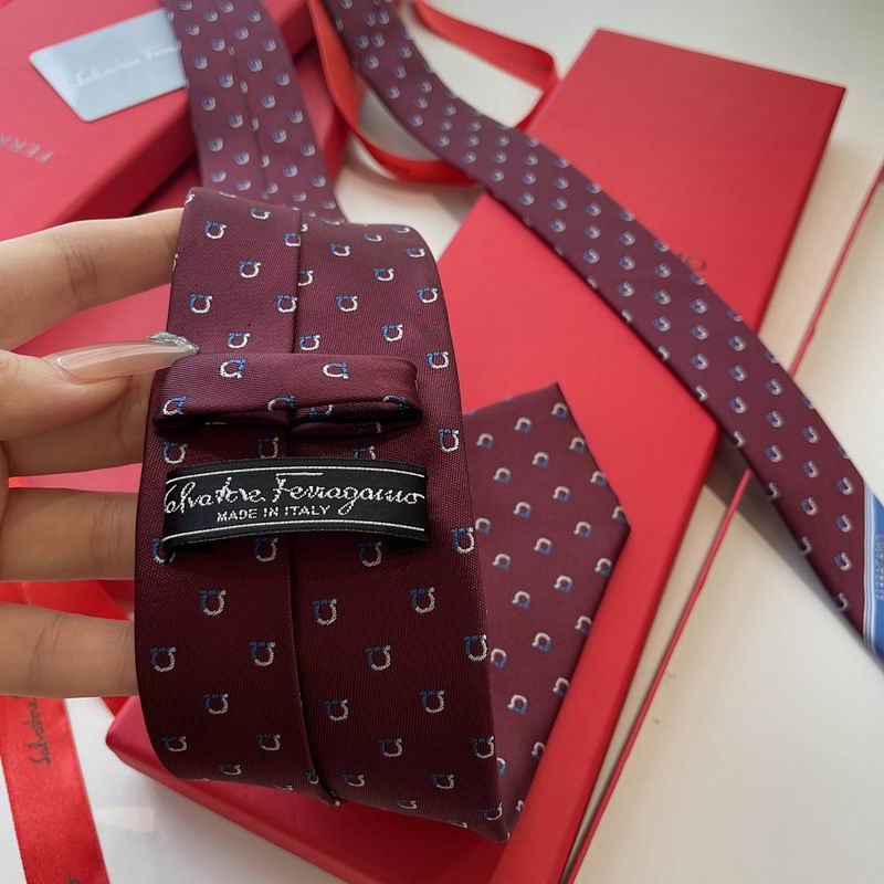 GRAVATA FERRAGAMO GANCINI EM JACQUARD DE SEDA
