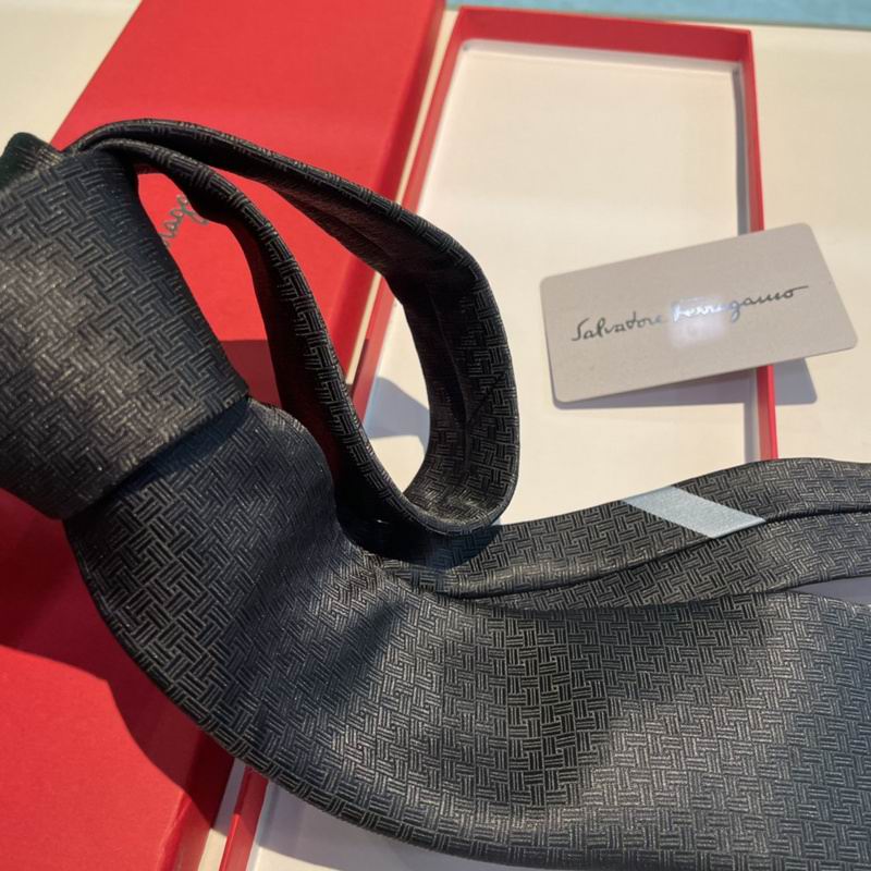 GRAVATA FERRAGAMO JACQUARD GANCINI