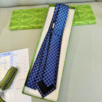 GRAVATA GUCCI  DE JACQUARD DE SEDA COM PADRÃO MINI GG