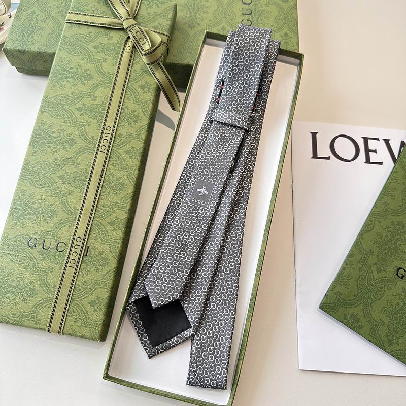 GRAVATA GUCCI  GG HORSEBIT SILK JACQUARD TIE