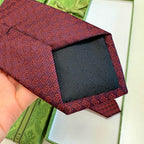 GRAVATA GUCCI GG EM JACQUART DE SEDA