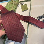 GRAVATA GUCCI DE SEDA COM ESTAMPA DOUBLE G