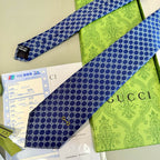 GRAVATA GUCCI  DE JACQUARD DE SEDA COM PADRÃO MINI GG