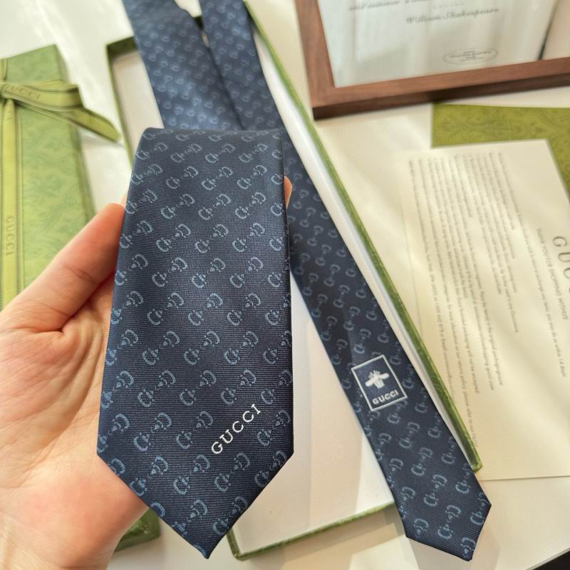 GRAVATA GUCCI HORSEBIT DE JACQUARD DE SEDA