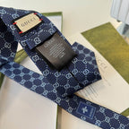 GRAVATA GUCCI DE SEDA COM MONOGRAMA GG