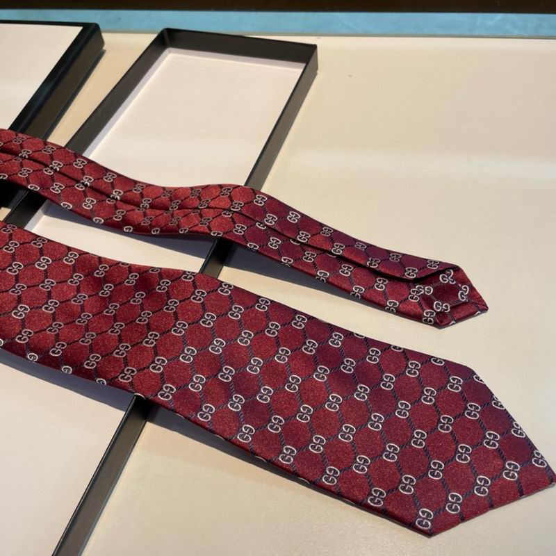 GRAVATA GUCCI  DE SEDA