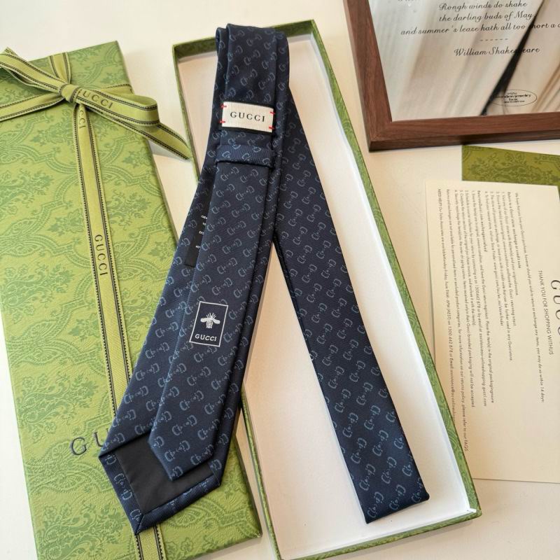GRAVATA GUCCI HORSEBIT DE JACQUARD DE SEDA