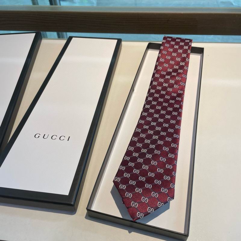GRAVATA GUCCI  DE SEDA