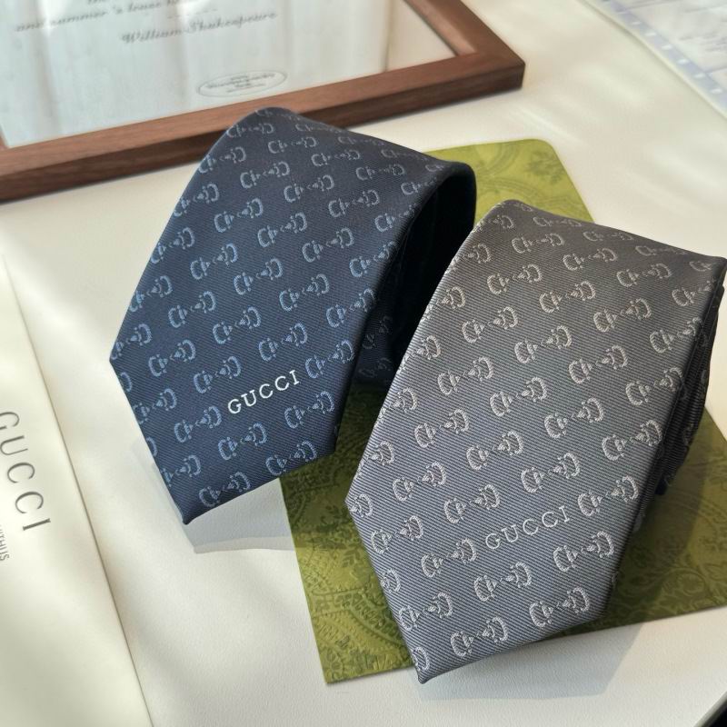 GRAVATA GUCCI HORSEBIT DE JACQUARD DE SEDA