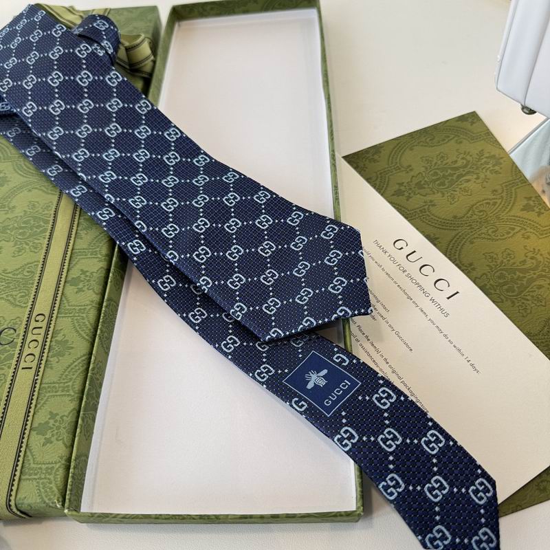 GRAVATA GUCCI DE SEDA COM MONOGRAMA GG