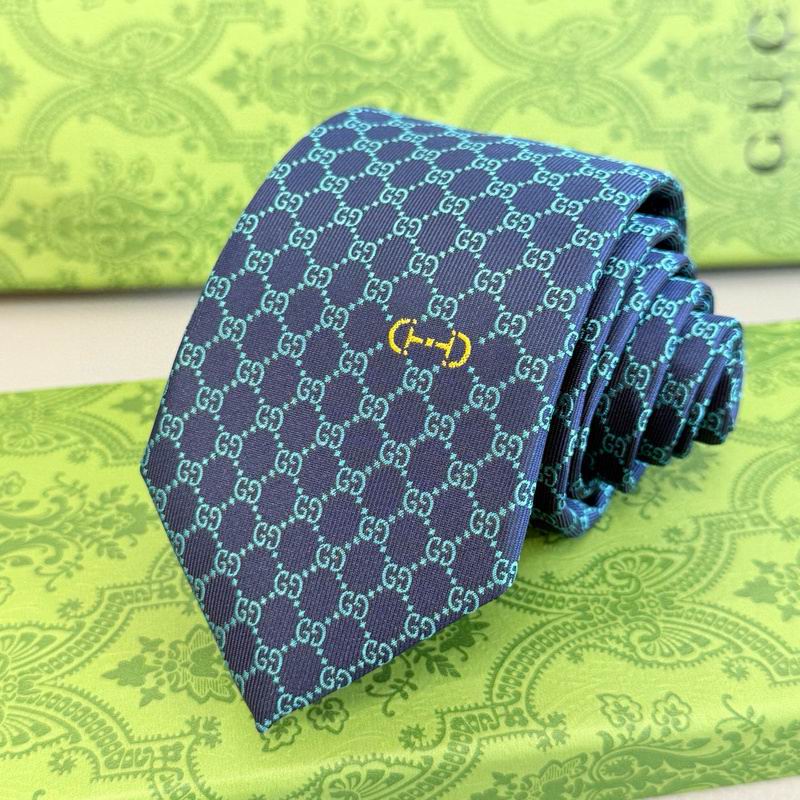 GRAVATA GUCCI  DE JACQUARD DE SEDA COM PADRÃO MINI GG