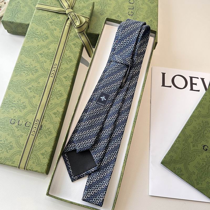 GRAVATA GUCCI  GG HORSEBIT SILK JACQUARD TIE