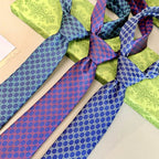 GRAVATA GUCCI  DE JACQUARD DE SEDA COM PADRÃO MINI GG