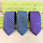 GRAVATA GUCCI  DE JACQUARD DE SEDA COM PADRÃO MINI GG