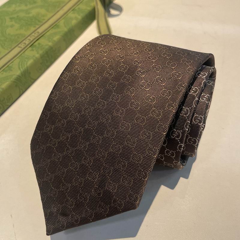 GRAVATA GUCCI DE SEDA COM ESTAMPA DOUBLE G