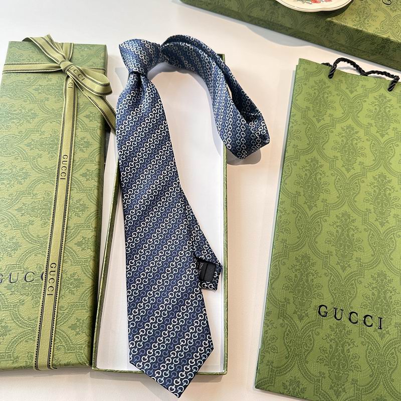 GRAVATA GUCCI  GG HORSEBIT SILK JACQUARD TIE