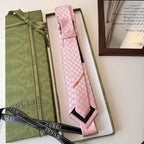 GRAVATA GUCCI  DE JACQUARD DE SEDA COM PADRÃO GG