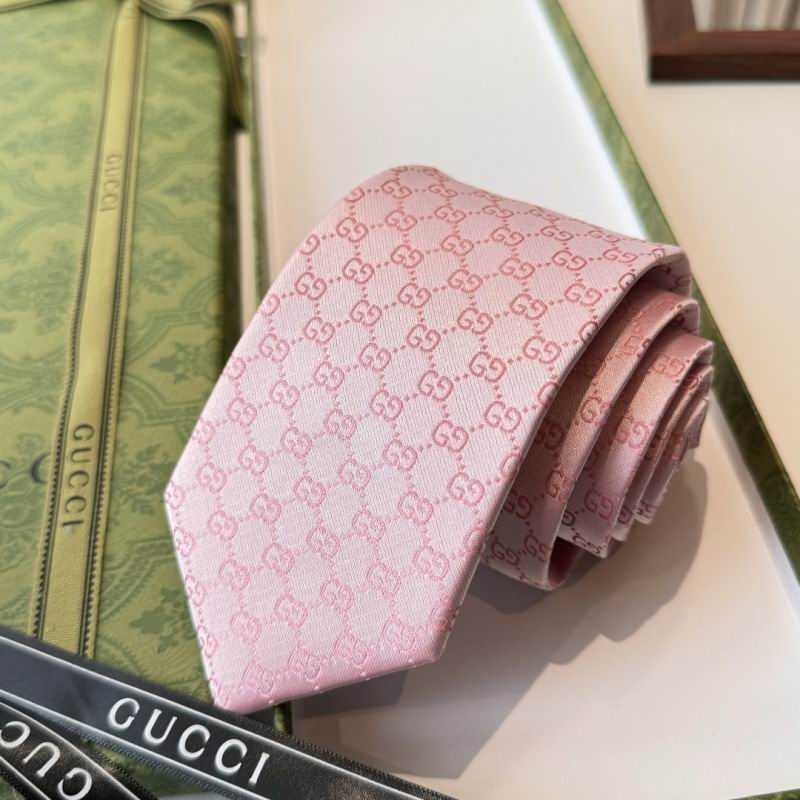 GRAVATA GUCCI  DE JACQUARD DE SEDA COM PADRÃO GG