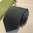 GRAVATA GUCCI DE SEDA COM ESTAMPA DOUBLE G