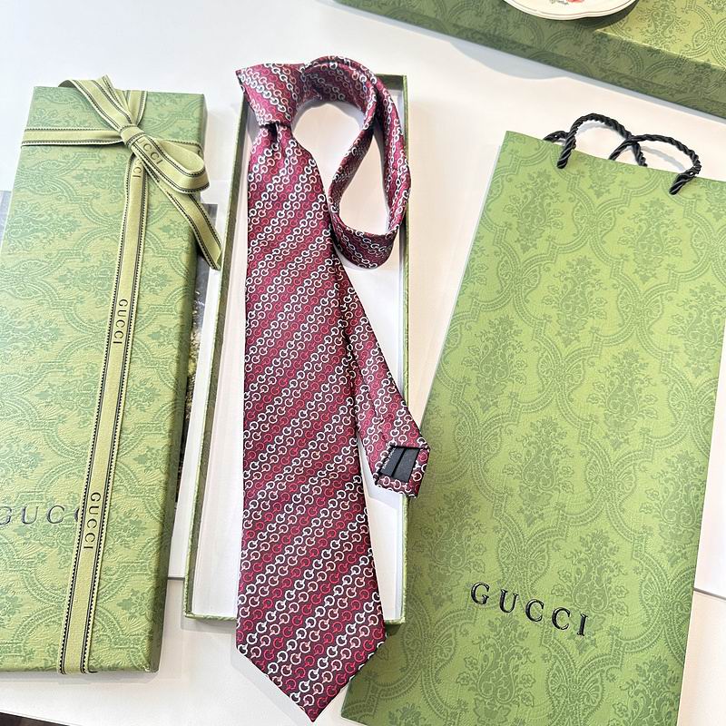GRAVATA GUCCI  GG HORSEBIT SILK JACQUARD TIE