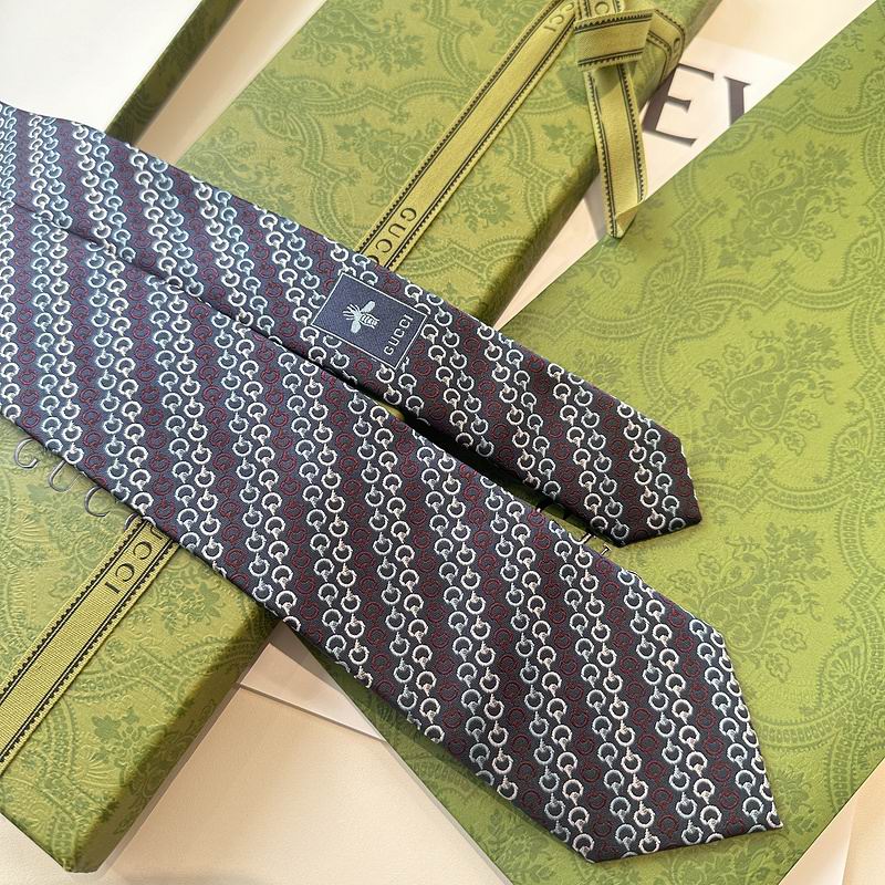 GRAVATA GUCCI  GG HORSEBIT SILK JACQUARD TIE